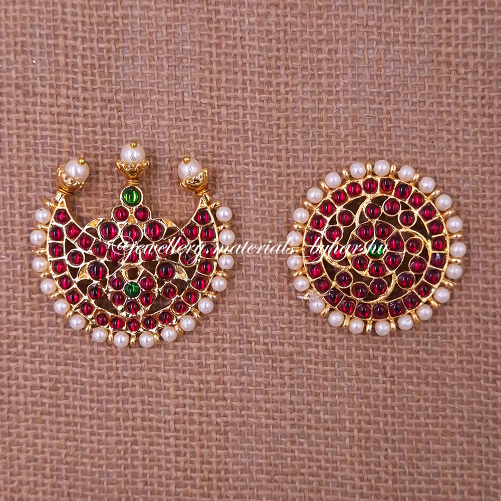 50 x 48MM Kemp Moon and 42MM Sun Pendant (Red and Green)